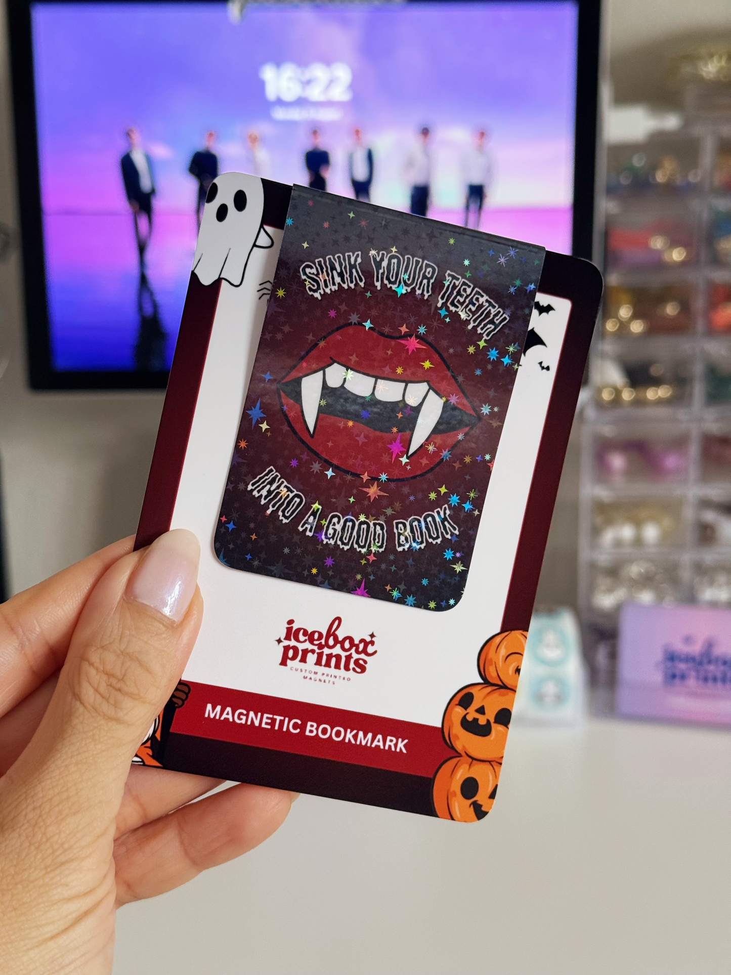 Bookmark MAGNET - (Halloween) Sink Your Teeth into a Good Book